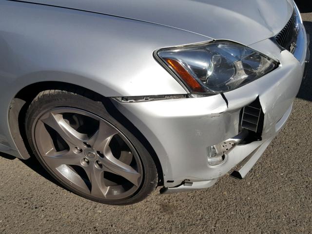 JTHBE262672010110 - 2007 LEXUS IS 350 SILVER photo 9