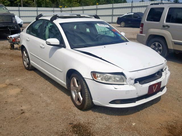 YV1MS390X82367692 - 2008 VOLVO S40 2.4I WHITE photo 1