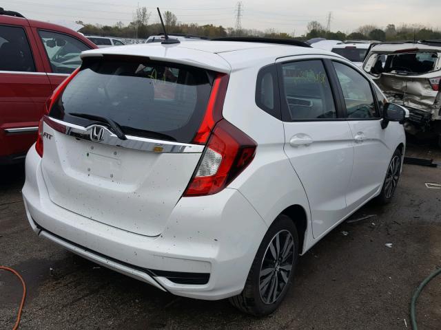 3HGGK5H89JM732613 - 2018 HONDA FIT EX WHITE photo 4