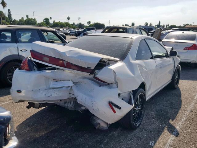 1HGCG2250YA000357 - 2000 HONDA ACCORD EX WHITE photo 4