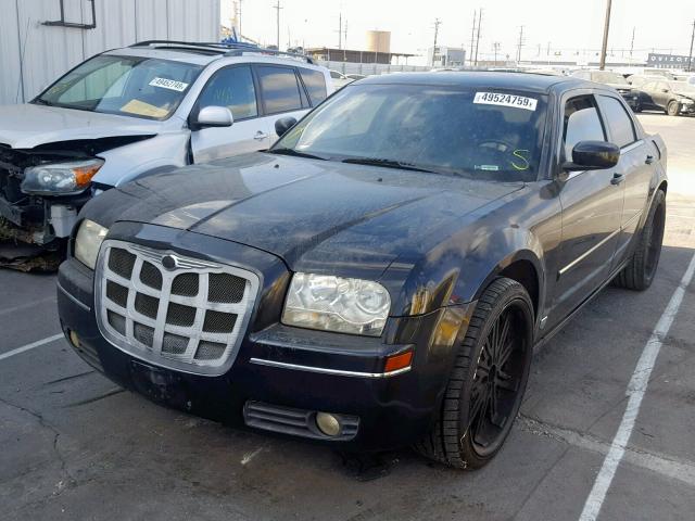 2C3KA53G07H825526 - 2007 CHRYSLER 300 TOURIN BLACK photo 2