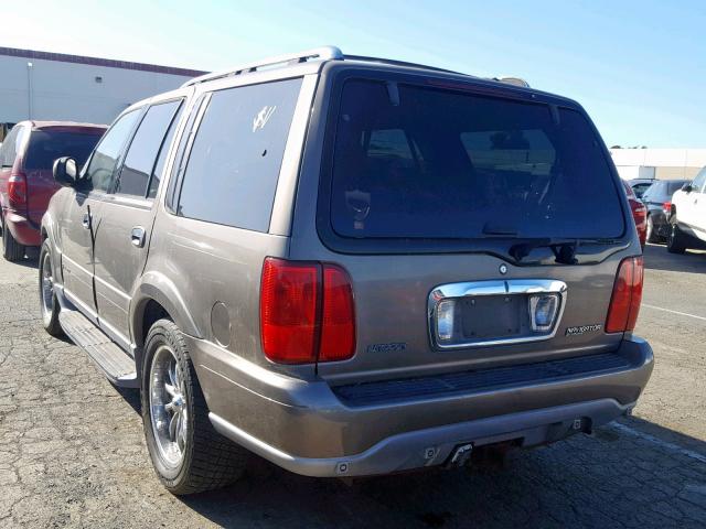 5LMEU27R72LJ00830 - 2002 LINCOLN NAVIGATOR TAN photo 3