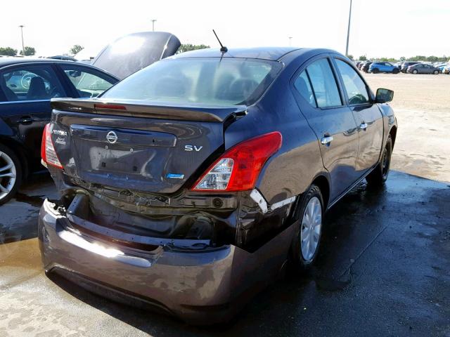 3N1CN7APXFL859713 - 2015 NISSAN VERSA S GRAY photo 4