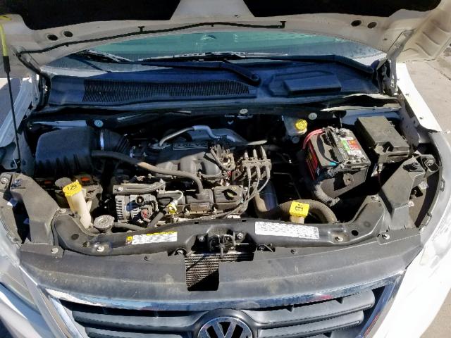 2V8HW44169R543744 - 2009 VOLKSWAGEN ROUTAN S WHITE photo 7