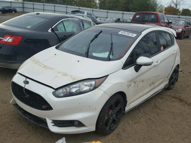 3FADP4GX2HM153033 - 2017 FORD FIESTA ST WHITE photo 2