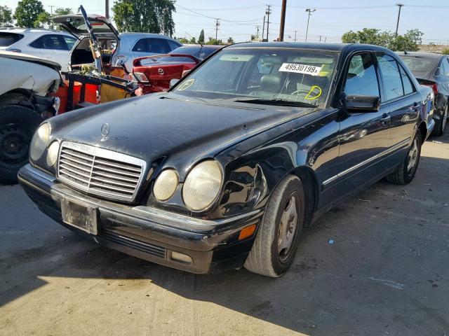 WDBJF72F3VA525230 - 1997 MERCEDES-BENZ E 420 BLACK photo 2