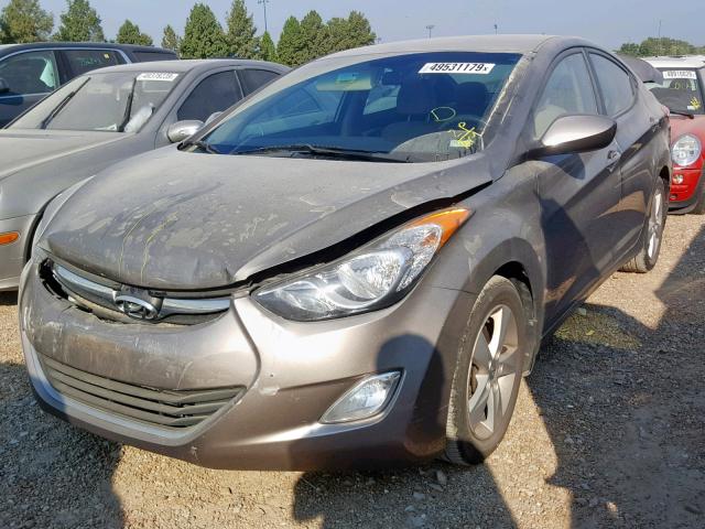 5NPDH4AE9DH297273 - 2013 HYUNDAI ELANTRA GL BEIGE photo 2