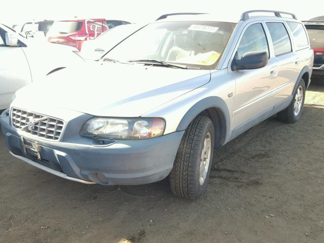 YV1SZ59H731096061 - 2003 VOLVO XC70 SILVER photo 2