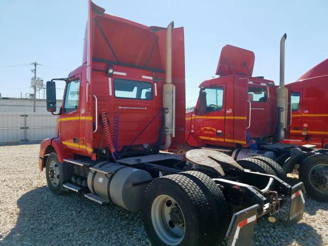 4V4M19GH27N464570 - 2007 VOLVO VN VNM RED photo 3