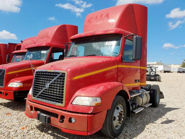 4V4M19EH18N478321 - 2008 VOLVO VN VNM RED photo 2