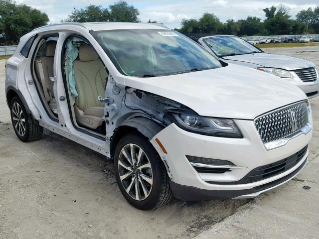 5LMCJ3C90KUL21661 - 2019 LINCOLN MKC RESERV WHITE photo 1