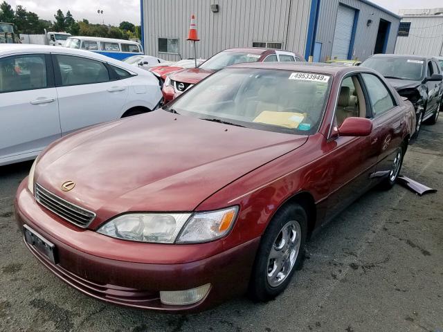 JT8BF28G0X5065561 - 1999 LEXUS ES 300 BURGUNDY photo 2