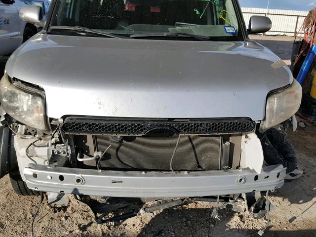 JTLZE4FE8DJ037837 - 2013 TOYOTA SCION XB Gümüş foto 9