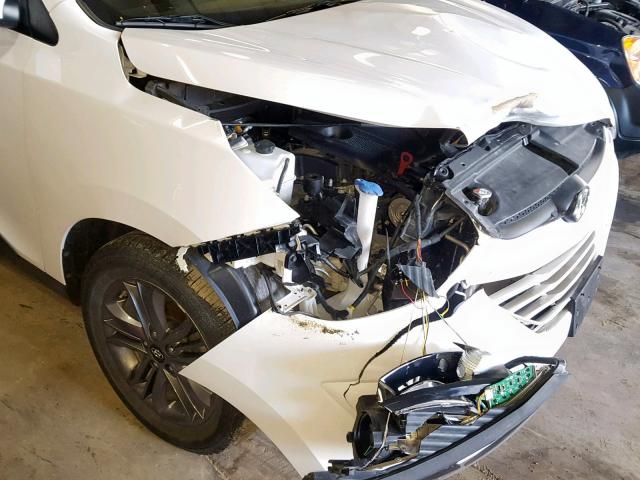 KM8JUCAG5FU073609 - 2015 HYUNDAI TUCSON LIM WHITE photo 9