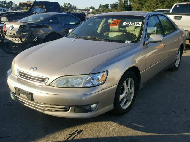 JT8BF28G815110916 - 2001 LEXUS ES 300 BEIGE photo 2