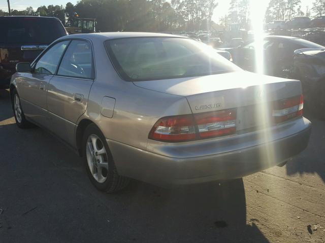 JT8BF28G815110916 - 2001 LEXUS ES 300 BEIGE photo 3