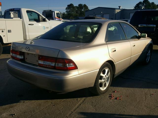 JT8BF28G815110916 - 2001 LEXUS ES 300 BEIGE photo 4