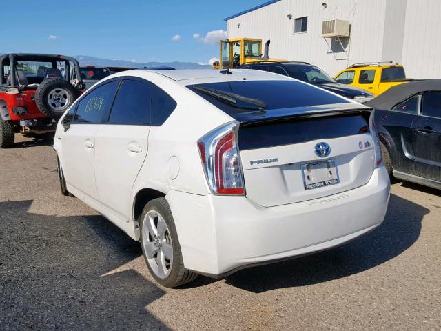 JTDKN3DU8D5639275 - 2013 TOYOTA PRIUS WHITE photo 3