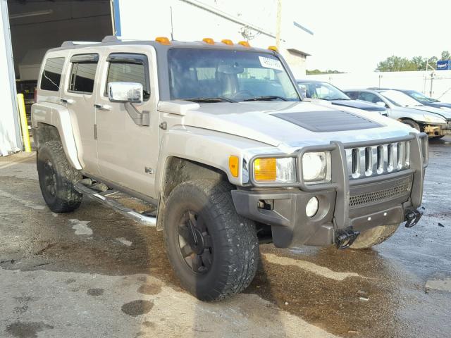 5GTDN136968104577 - 2006 HUMMER H3 SILVER photo 1