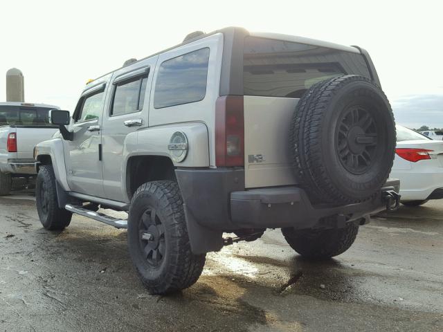 5GTDN136968104577 - 2006 HUMMER H3 SILVER photo 3