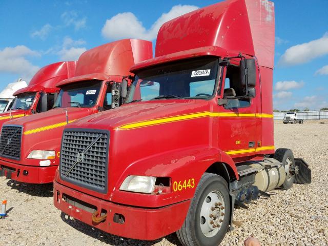 4V4M19GH76N399388 - 2006 VOLVO VN VNM RED photo 2