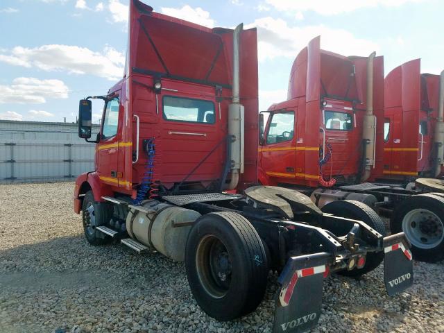 4V4M19GH67N458500 - 2007 VOLVO VN VNM RED photo 3