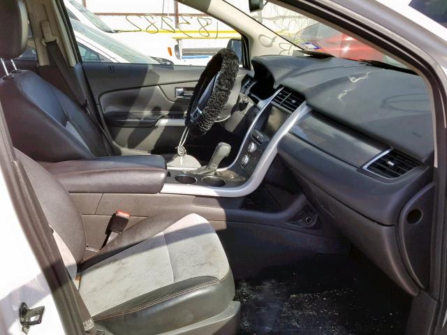 2FMDK3JC8DBA31633 - 2013 FORD EDGE SEL WHITE photo 5