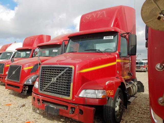 4V4M19GH87N432044 - 2007 VOLVO VN VNM RED photo 2