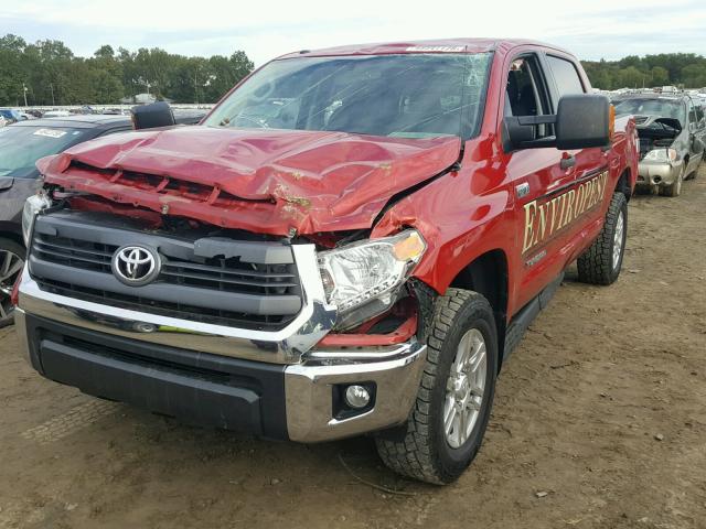 5TFDW5F19FX436407 - 2015 TOYOTA TUNDRA CRE RED photo 2