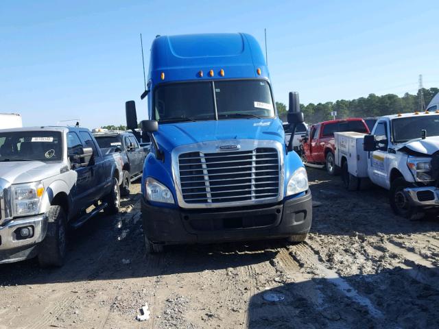 1FUJGLDR4ALAS3402 - 2010 FREIGHTLINER CASCADIA 1 BLUE photo 9