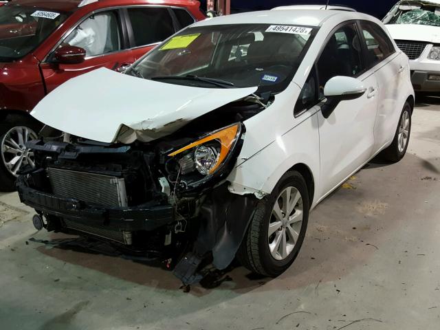 KNADN5A34D6113197 - 2013 KIA RIO EX WHITE photo 2