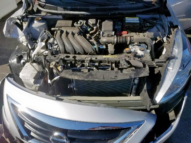 3N1CN7AP1KL830093 - 2019 NISSAN VERSA S GRAY photo 7