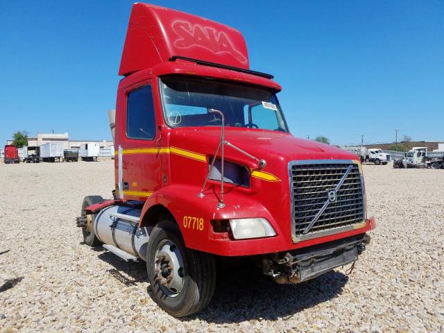 4V4M19GH27N458459 - 2007 VOLVO VN VNM RED photo 1