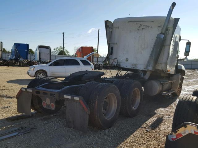 1FUJBBCK67LX67621 - 2007 FREIGHTLINER CONVENTION WHITE photo 4