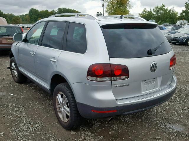 WVGBE77L78D003304 - 2008 VOLKSWAGEN TOUAREG 2 SILVER photo 3