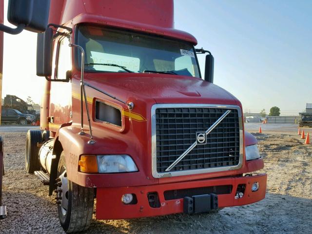 4V4M19GH47N464490 - 2007 VOLVO VN VNM RED photo 1