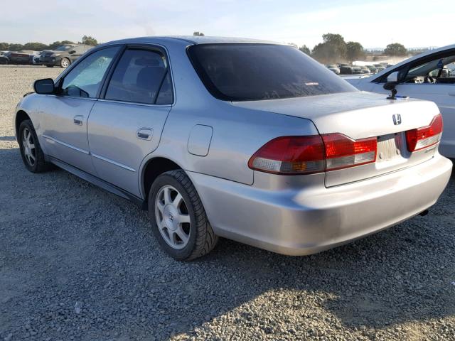 1HGCF86622A114120 - 2002 HONDA ACCORD VAL SILVER photo 3