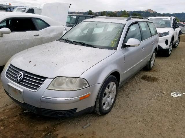 WVWCE63B95E048993 - 2005 VOLKSWAGEN PASSAT GLS SILVER photo 2