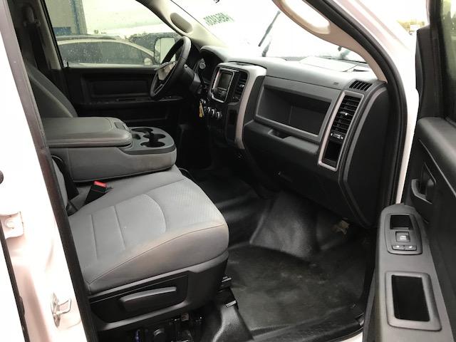 3C6UR5CL8HG639087 - 2017 RAM 2500 ST WHITE photo 5