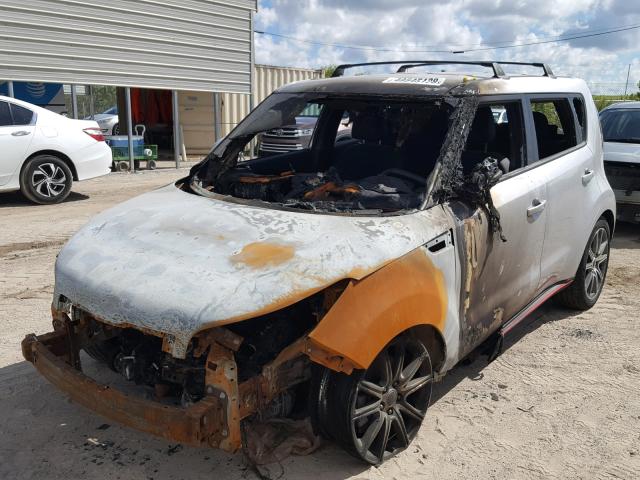 KNDJX3AA0J7516358 - 2018 KIA SOUL ! Gümüş foto 2