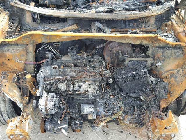 KNDJX3AA0J7516358 - 2018 KIA SOUL ! Gümüş foto 7