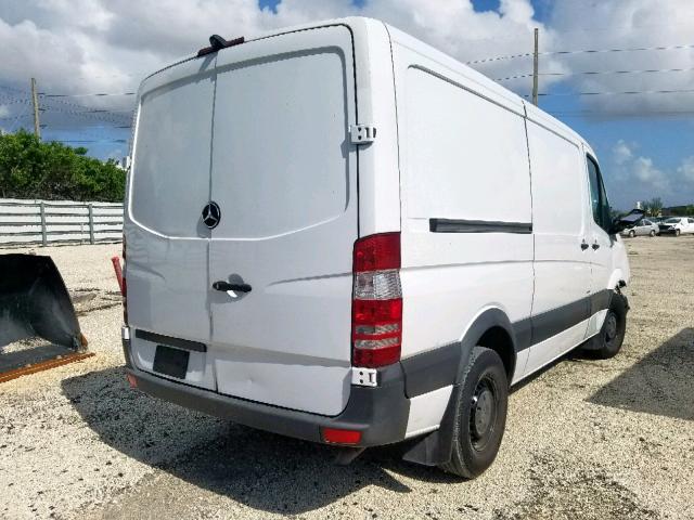 WD3PE7DD4GP319645 - 2016 MERCEDES-BENZ SPRINTER 2 WHITE photo 4