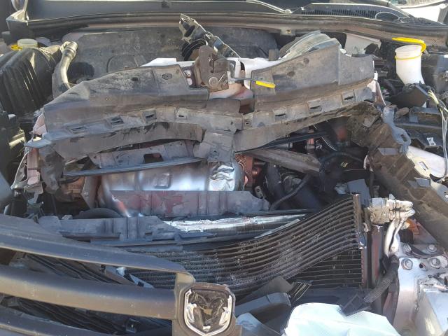 ZFBERFAT0F6193251 - 2015 RAM PROMASTER 白色 照片 7