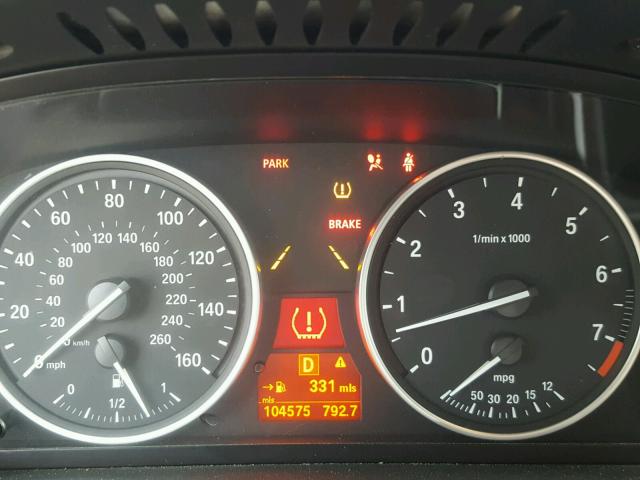 5UXZV8C5XD0C16766 - 2013 BMW X5 XDRIVE5 SILVER photo 8