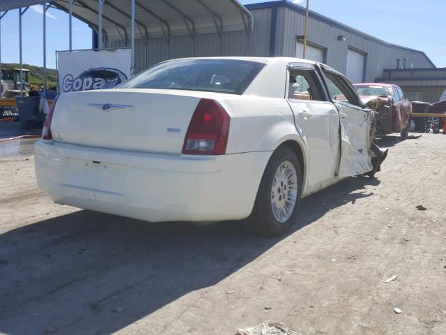 2C3KA43R37H872156 - 2007 CHRYSLER 300 WHITE photo 4