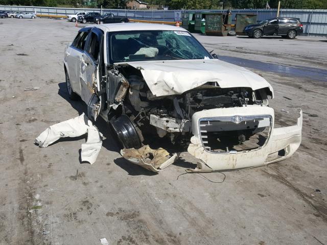 2C3KA43R37H872156 - 2007 CHRYSLER 300 WHITE photo 9