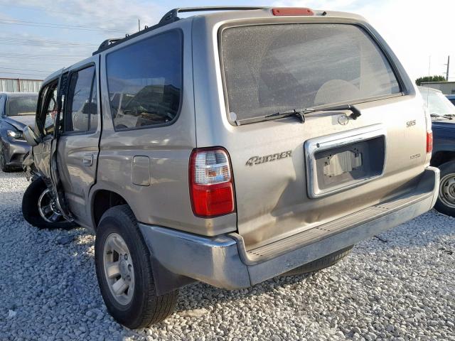 JT3GN86R120257955 - 2002 TOYOTA 4RUNNER SR GOLD photo 3