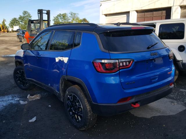 3C4NJDDB5JT493068 - 2018 JEEP COMPASS TR BLUE photo 3