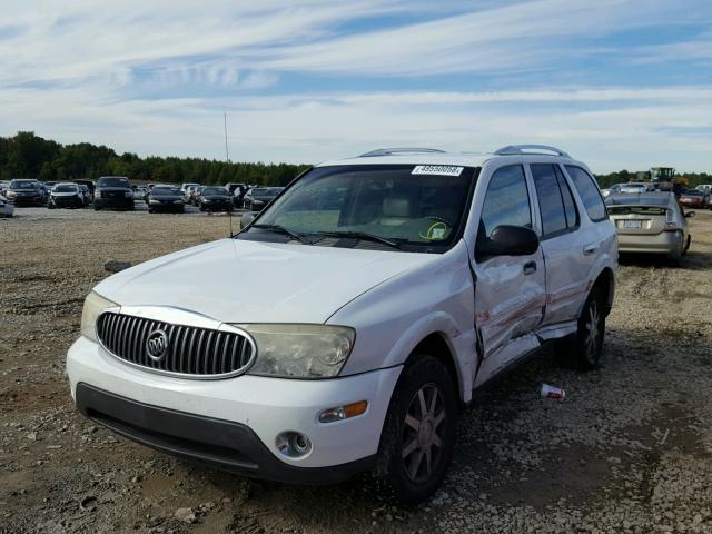 5GADT13S262283172 - 2006 BUICK RAINIER CX WHITE photo 2