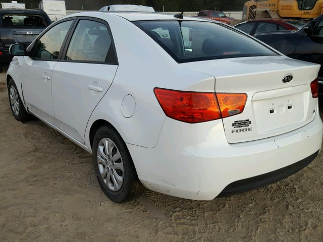 KNAFU4A28D5734025 - 2013 KIA FORTE EX WHITE photo 3